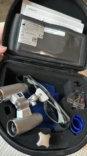 Lupa ZEISS EyeMag Pro F