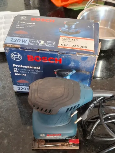 Lixadeira GSS 140 BOSCH 127v usada