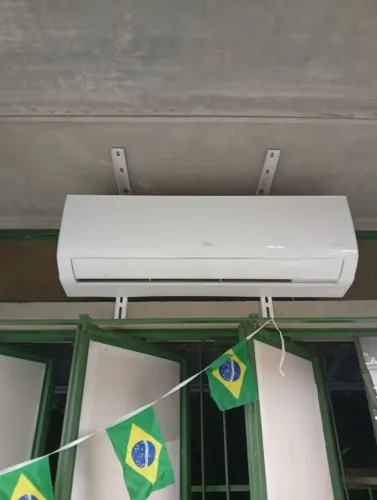 Desinstalação e instalação em ar condicionado