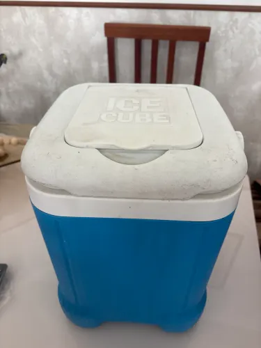 Cooler cúbico