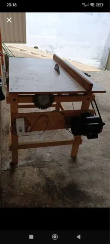 Mesa de serralheira