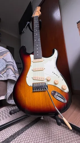 Guitarra Tagima TG-500 Sunburst - Pouco Usada