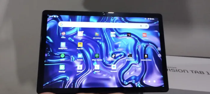 Tablet Positivo na caixa