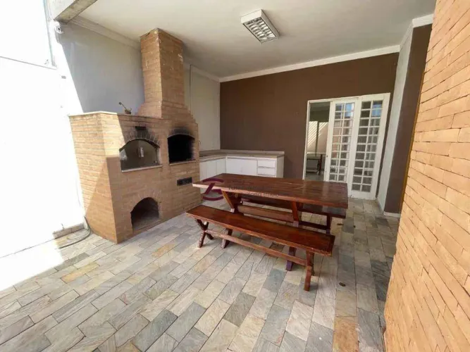 Casa com excelente localização, conforto e praticidade para toda a família!