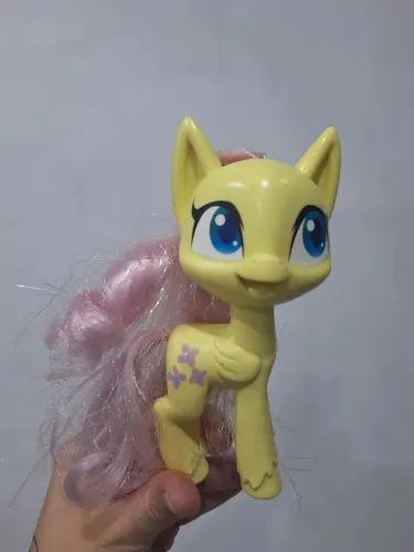 Boneca My Little Pony Fluttershy MLP