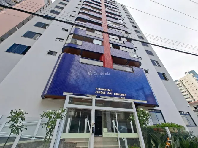 Cobertura 3 suítes, 3 vagas de garagem e piscina em Campinas.