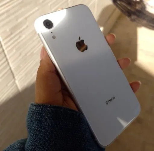 TROCO OU VENDO IPHONE XR