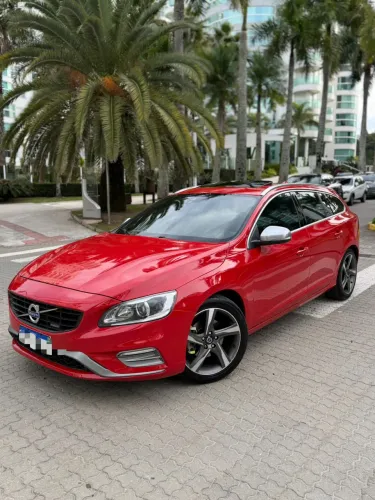 Volvo V60 T-5 R-desing 2.0 5P 2014