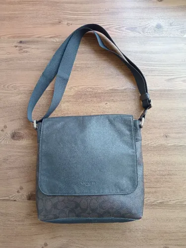 Bolsa Masculina tipo carteiro COACH NY
