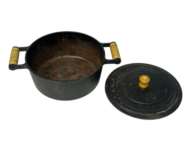 Panela de ferro pesada