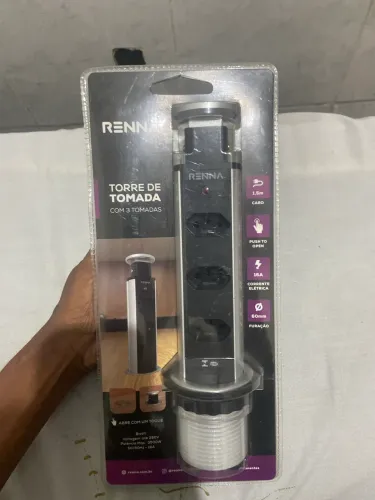 Vendo torre de tomada com 3 tomadas nova lacrada