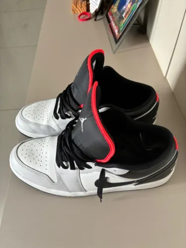 Tênis Air Jordan 1 Mid