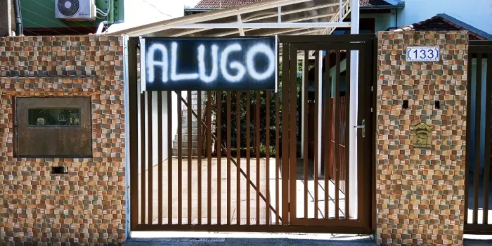 Alugo excelente residência em Canoas