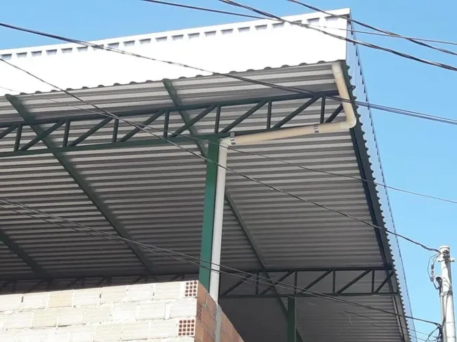 Terraço calhas estruturas Metálicas