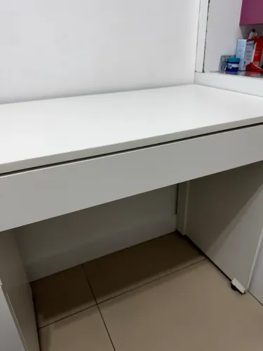 Escrivaninha em MDF