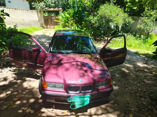 BMW 328I /IA (modelo Antigo) 1995