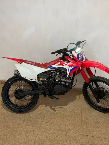 Honda xr 240cc trilha