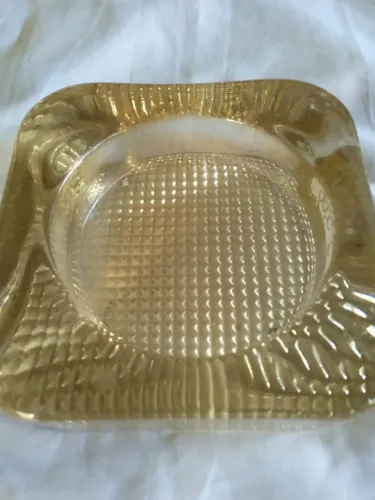 Cinzeiro bloco de cristal, ligeimente ambar