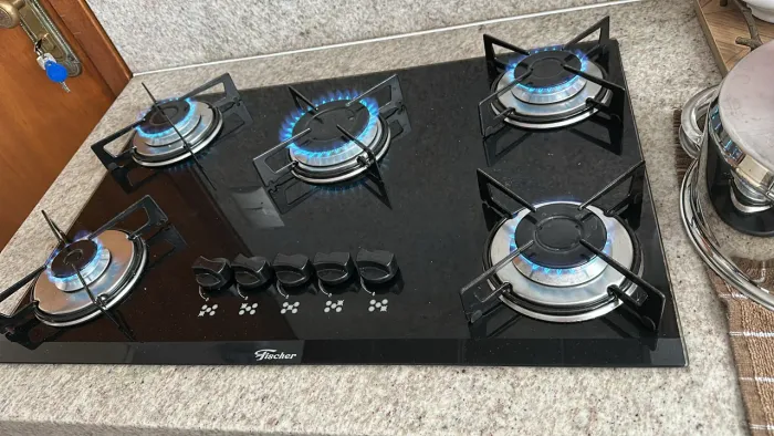 Cooktop Fischer em funcionamento
