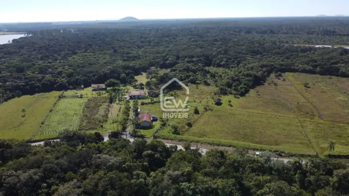 Vende-se área estratégica com 120.253 m² em Araquari, SC
