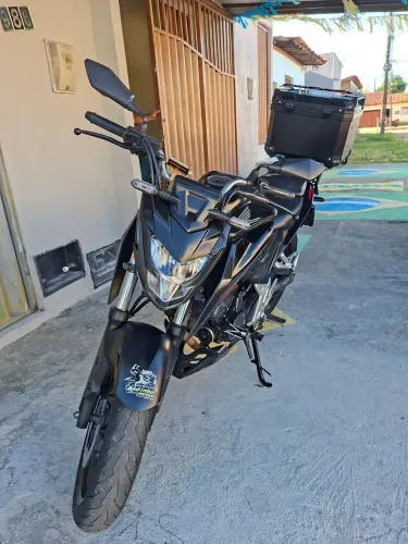 Vendo ou troco CB 300F 2024