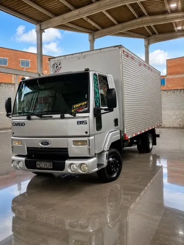 FORD CARGO 815