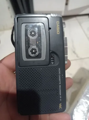 Gravador casio relíquia funcionando perfeitamente e vem com duas fitas impecável