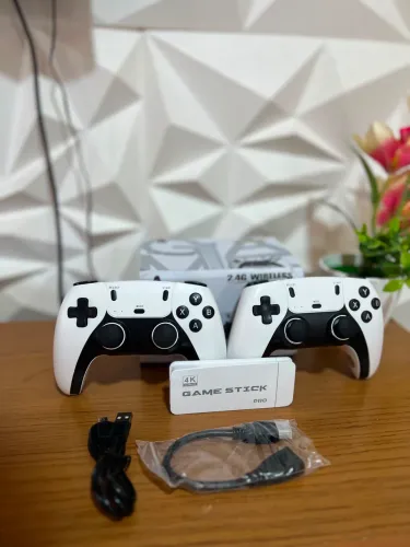 Gamestick M15 pro 4k 64GB + 20.000 Jogos retro + 2 Controles sem fio