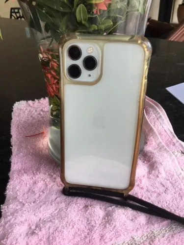 Troco iPhone 11 Pro Max em eletrônica domésticos 
