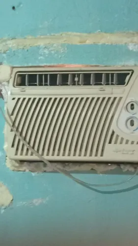 Ar-condicionado gelando muito bom demais 