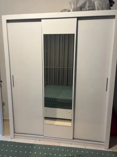 Guarda roupas casal 180 cm x 52 cm