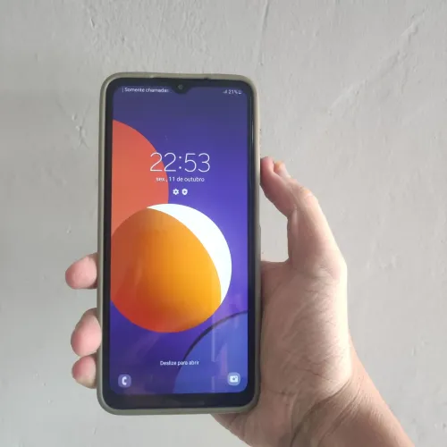 Vendo celular M12 - Loja física