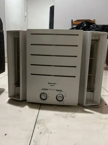 6 ar-condicionados seminovos, em ótimo estado e funcionando perfeitamente! ? 560 cada 1