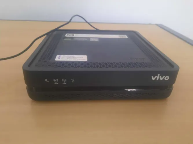 Roteador Askey Rf8115 2 wi-fi e 4 de Internet 