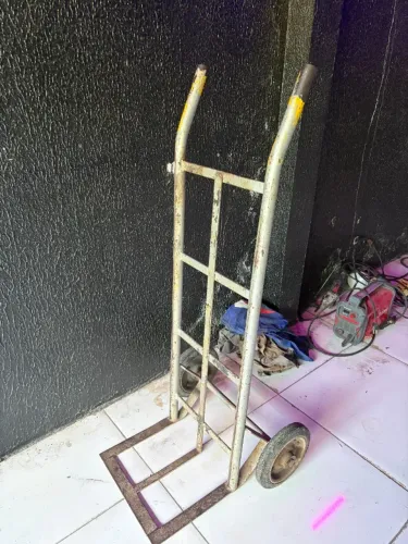 Carrinho de Mão para Cargas