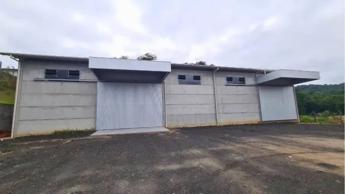 Galpão Novo para Locação 849m² | 7m de Pé Direito | Timbó Bairro Fritz