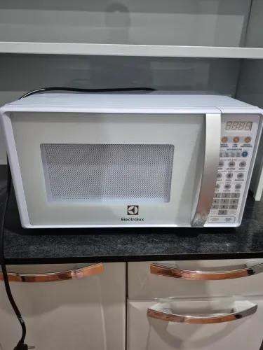 Micro-ondas 3 meses de uso