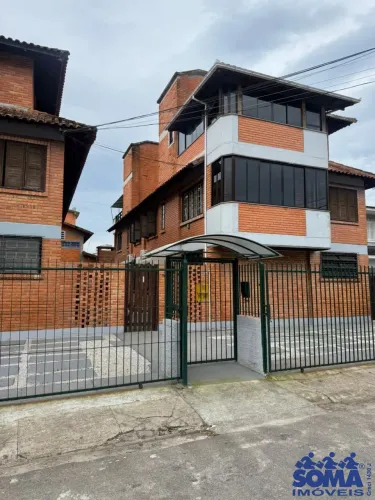 Duplex a venda no condomínio Sereias I - Residencial no bairro Canasvieiras - Florianópoli