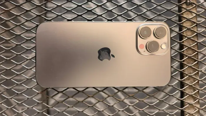 iPhone 13 Pro Max 256GB em perfeito estado