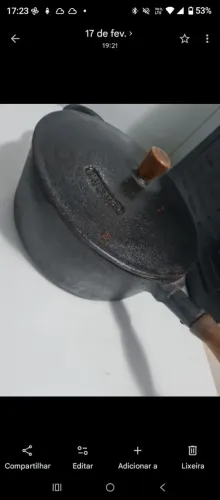Panela de ferro .