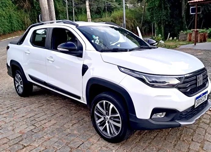 Fiat Strada Volcano 1.3 Flex 8V CD 2025