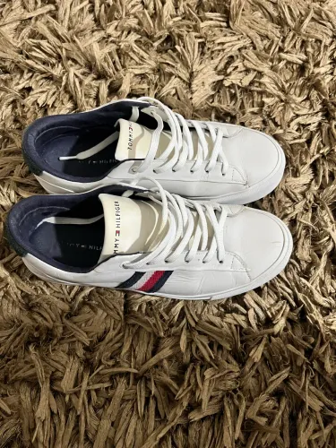 Vendo Tenis Tommy Hilfiger