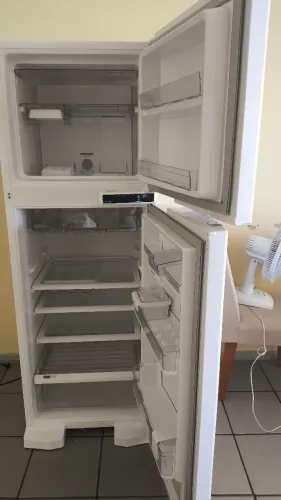 Geladeira Frost Free Duplex Brastemp BRM44HB - Branca