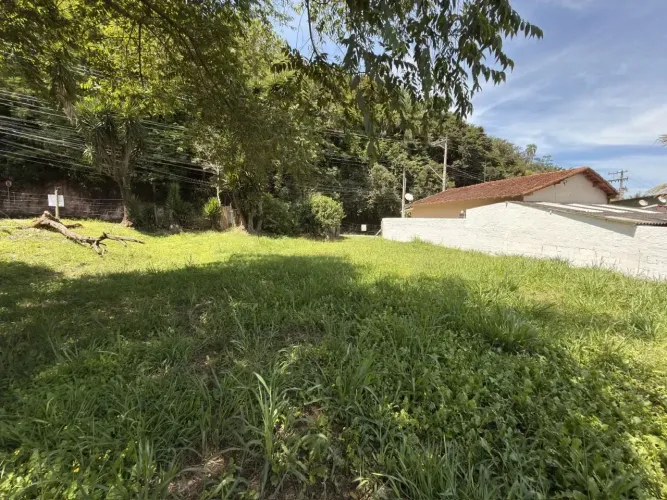 Imóvel para venda com 1 metros quadrados em Centro - Guararema - SP