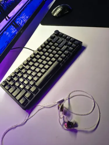 Teclado mecânico Switch Red 75% com fio