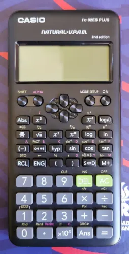 Calculadora Científica Casio fx-82ES PLUS