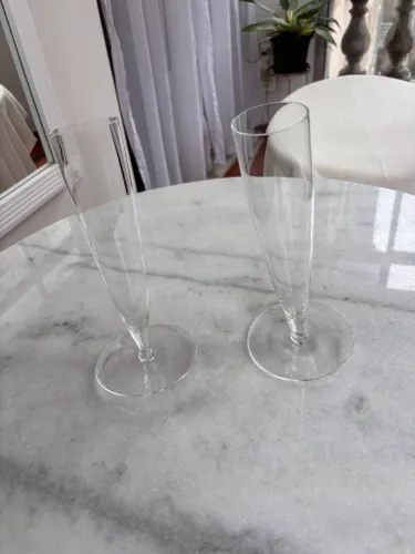 Conjunto de 2 taças de espumante com design