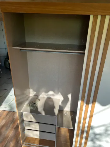 Vendo guarda-roupa roupa novo última peça