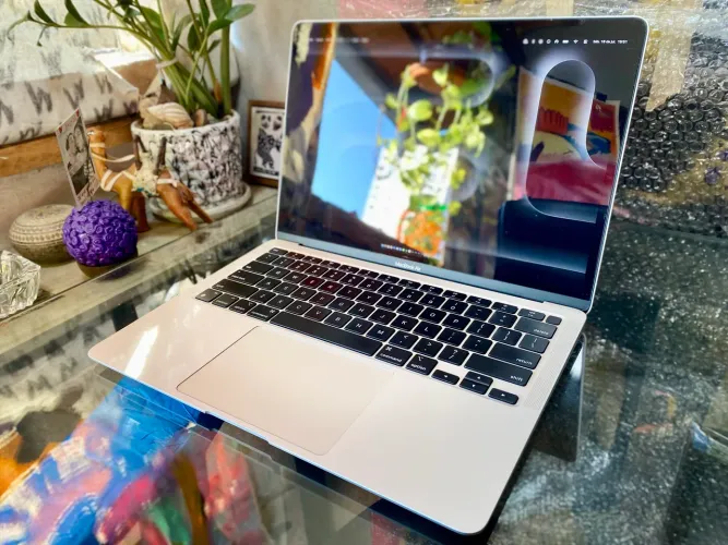 MacBook Air (M1, 2020) - 256Gb - 8Gb - 13,3 inch