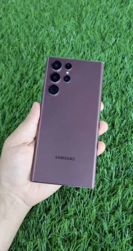 Troco s22 ultra por iPhone do meu interesse, sem nenhum defeito 